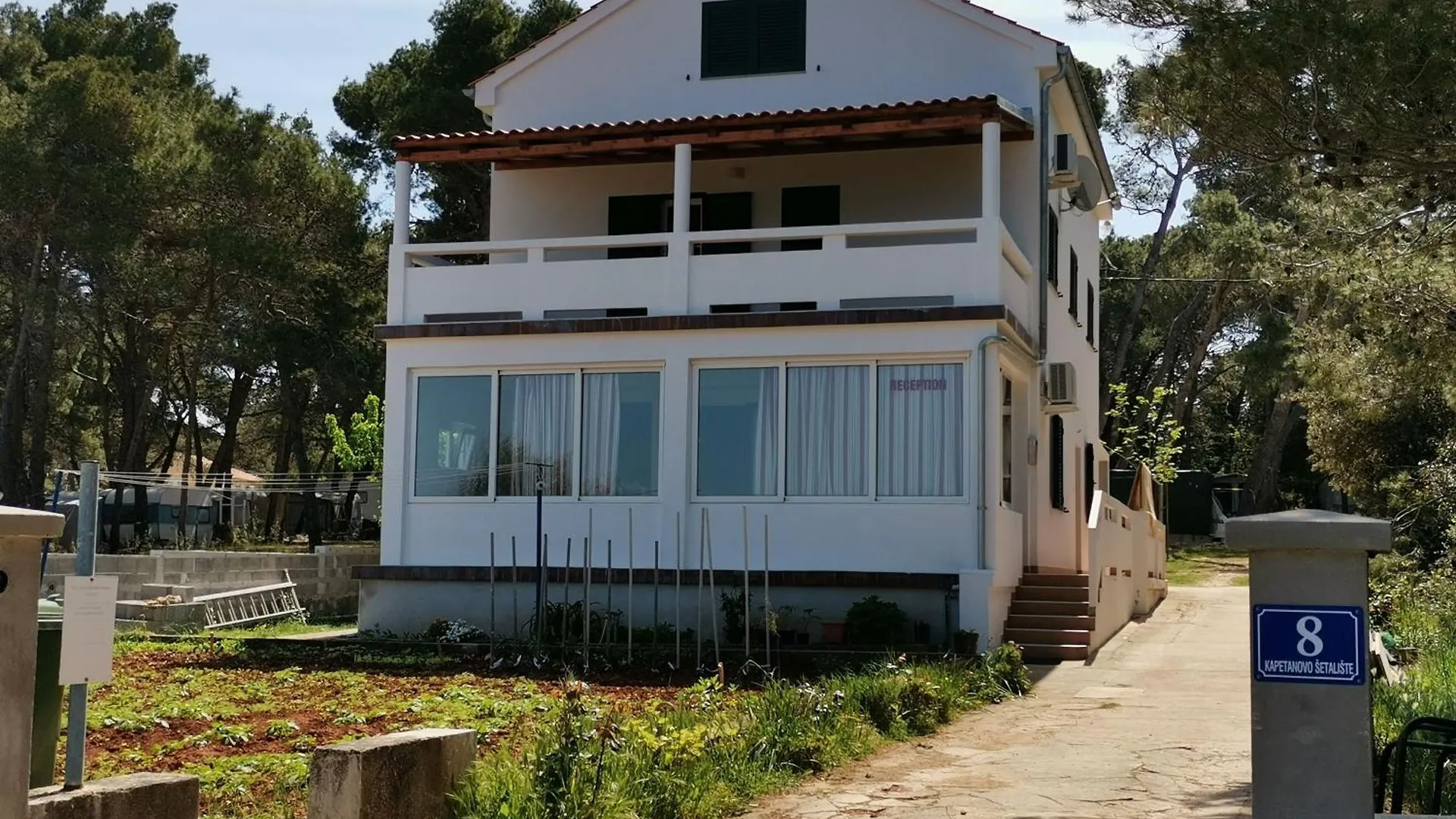 Appartement In Ugljan Mit Grosser Terrasse Sušica Croacia